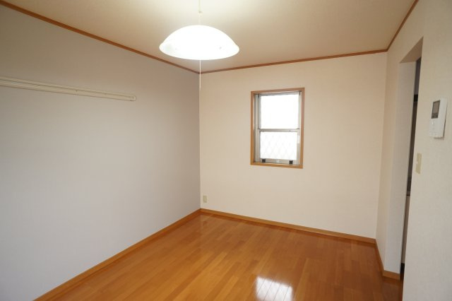 ルーチェ本町の居間・リビング