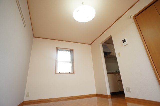 ルーチェ本町の居間・リビング