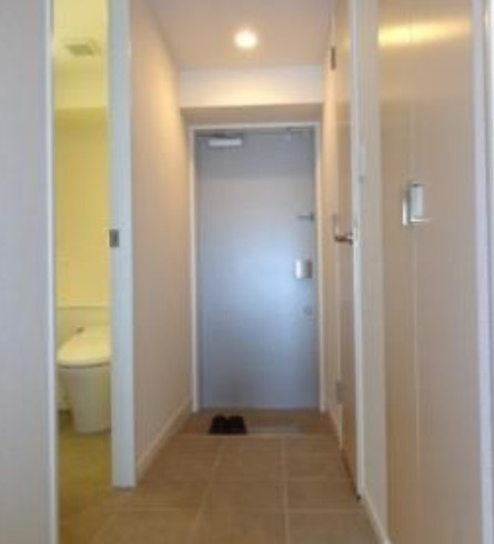 ベルファース本郷弓町の玄関