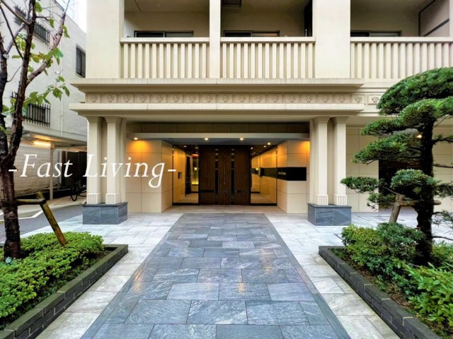 CASA EST CORTAの外観