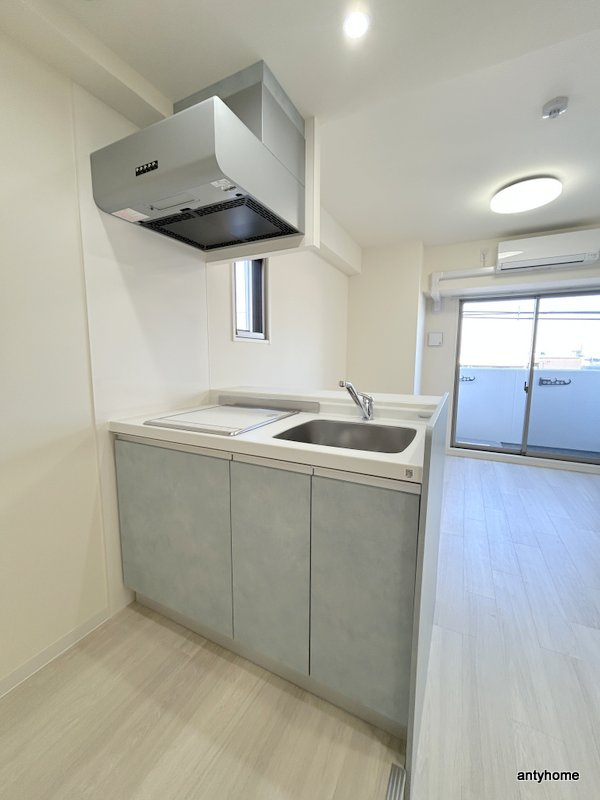 ONLYONE布施のキッチン