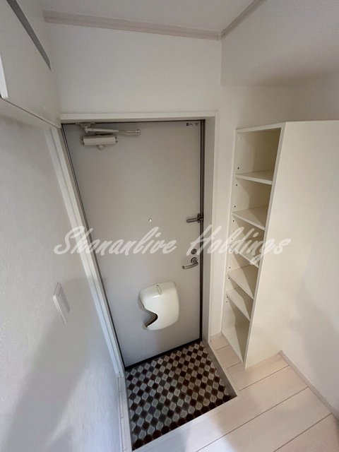 サンノーブル鎌倉の玄関|シューズボックス付き玄関♪