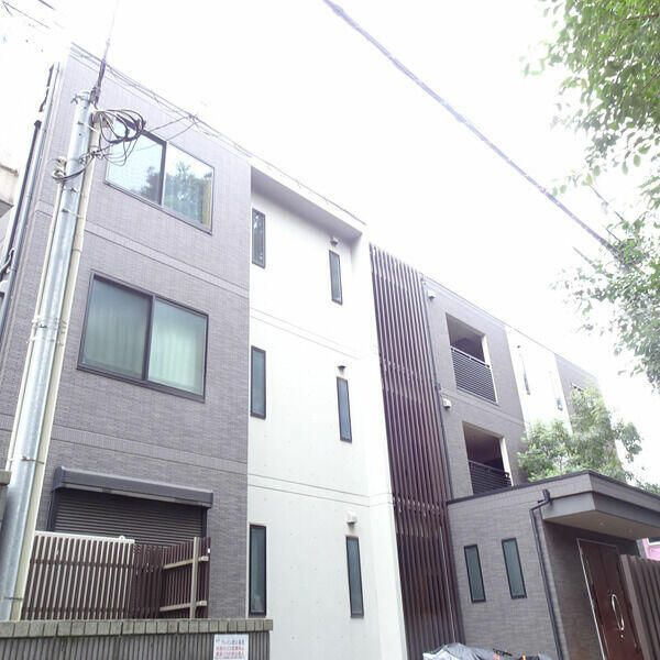 クレイン西日暮里の外観