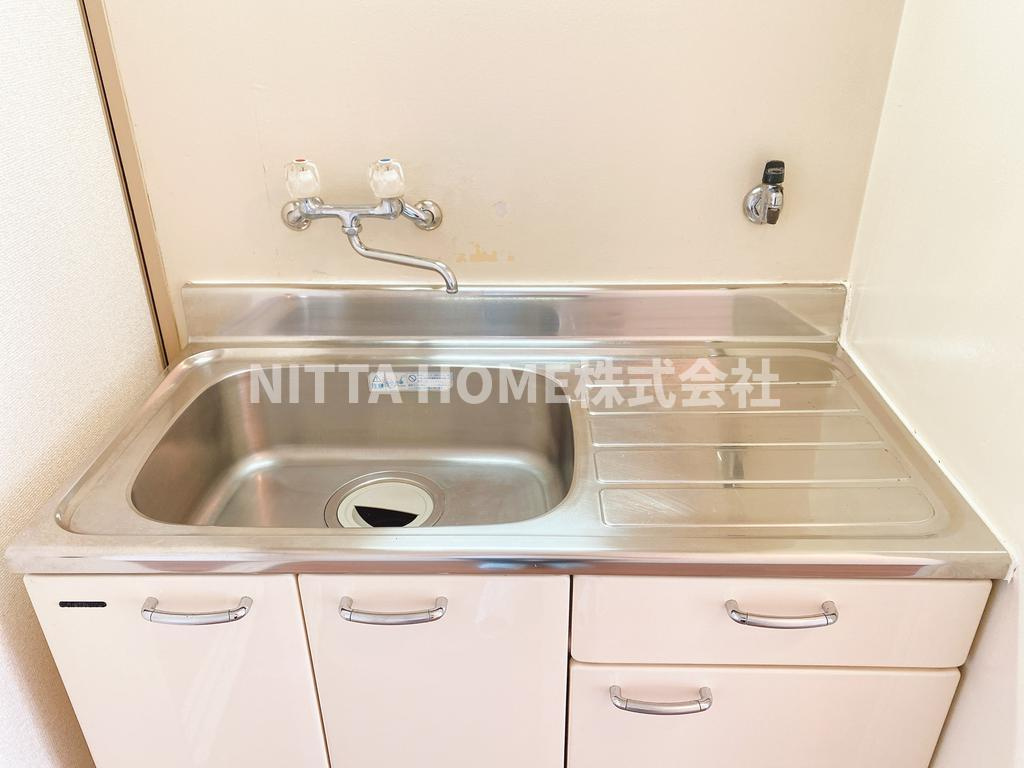 プチマンションむるぶ のキッチン|同間取りの別のお部屋の室内写真です