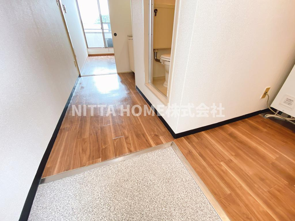 プチマンションむるぶ の玄関|同間取りの別のお部屋の室内写真です