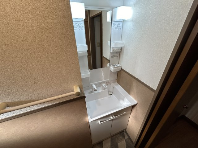 グリシーヌ静徳の洗面所