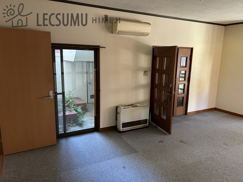 姫路市白鳥台2丁目/中古戸建の居間・リビング