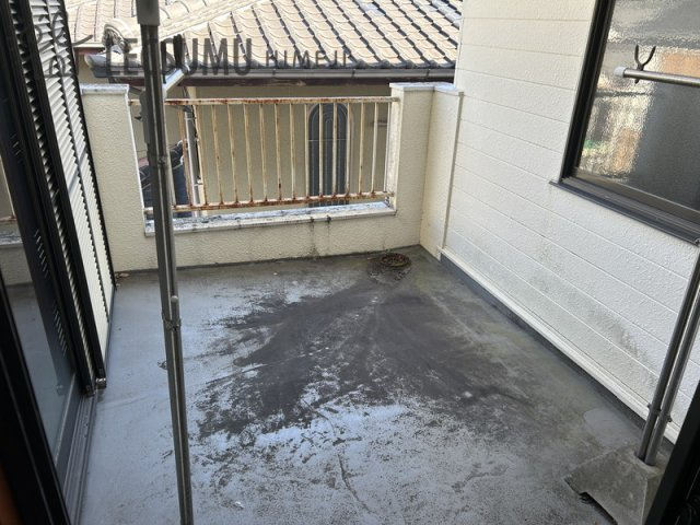 姫路市白鳥台2丁目/中古戸建のバルコニー