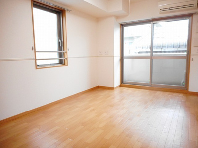 【寝室】 | サンリット山本