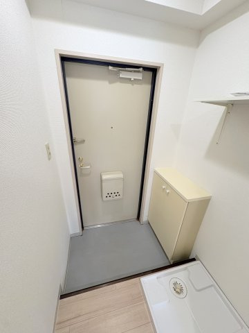 H.Mフラットの玄関