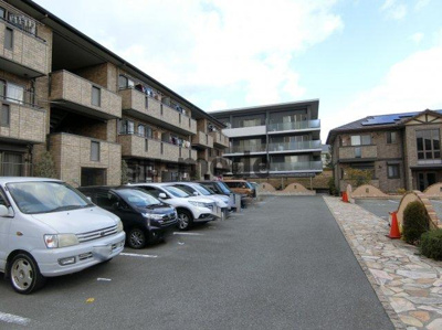 【駐車場】 | リンデンバウムB棟