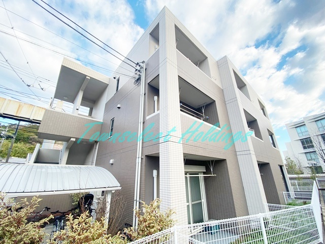 鎌倉市山崎の賃貸マンションの外観