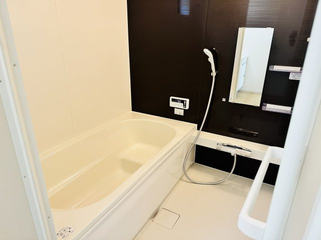 八王子市　中野町　新築一戸建て　２期の浴室|～のびのびくつろげるバスルーム　１日の締めくくりに癒やしのバスタイムを～
