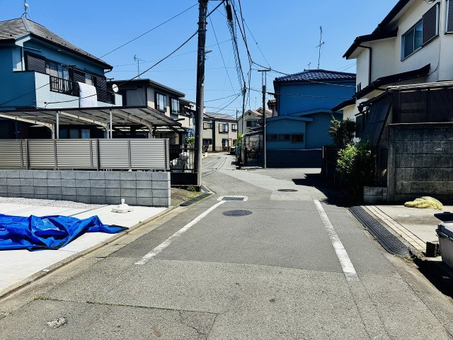 八王子市　中野町　新築一戸建て　２期の前面道路含む現地写真|～南西側4.5ｍ道路に面しています～