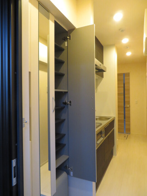 【玄関】 | ヴィクトワール