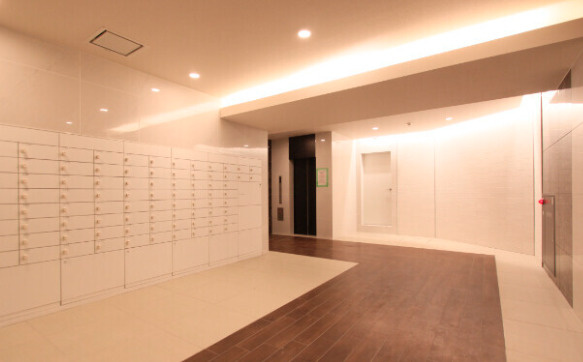 アイルイムーブル向島のロビー