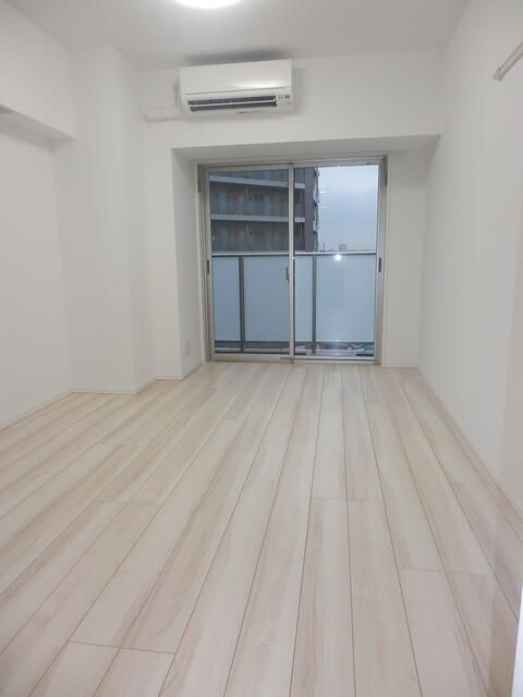 アイルイムーブル向島の居間・リビング