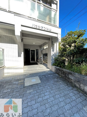 【エントランス】 | パラシオン東山