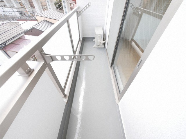 大阪市阿倍野区阿倍野筋３丁目の賃貸マンションのバルコニー