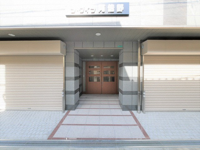 大阪市阿倍野区阿倍野筋３丁目の賃貸マンションのエントランス