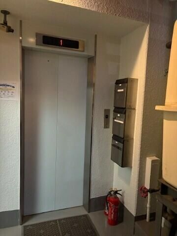 牧ビルのその他共用部分|エレベーター