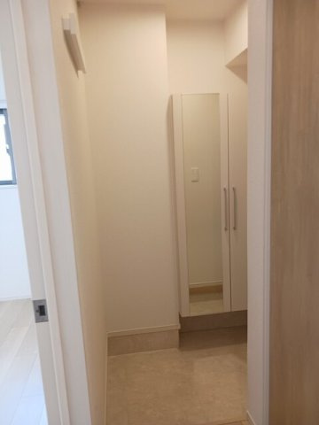 ベルフローラの玄関