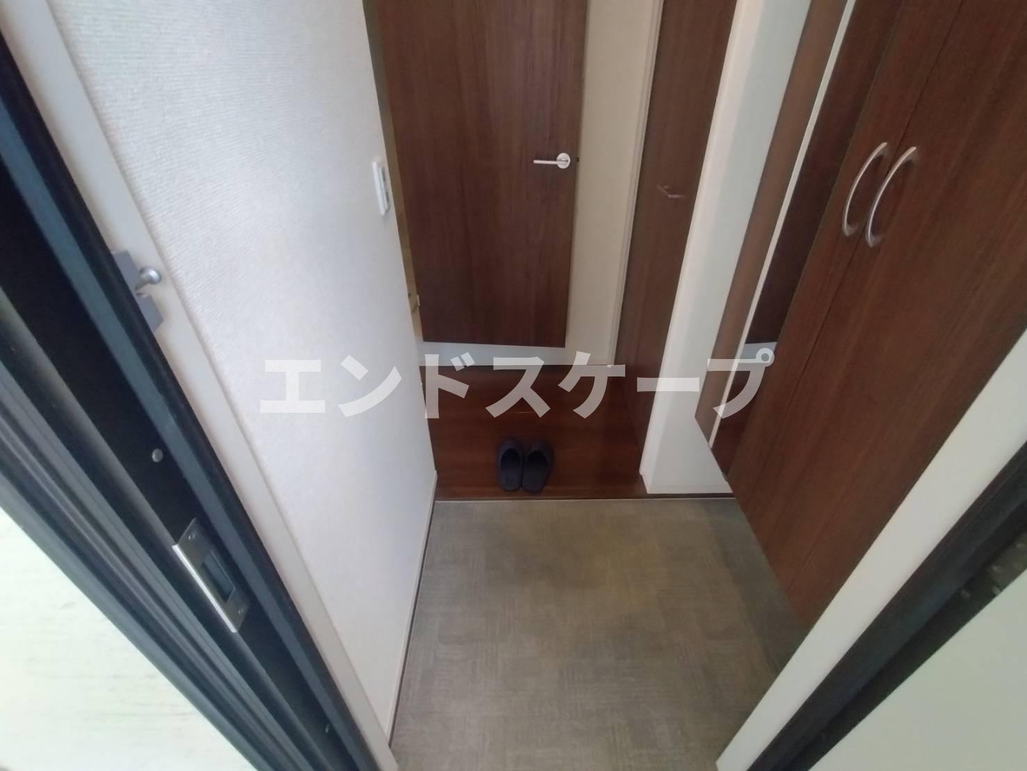 Ｈｅａｌｉｎ’ Ｇｒｏｖｅ　Ｎの玄関|高崎、前橋のお部屋探しはエンドスケープまで！お客様の理想お聞かせ下さい♪
内装の色味が画像と異なる場合がございます。