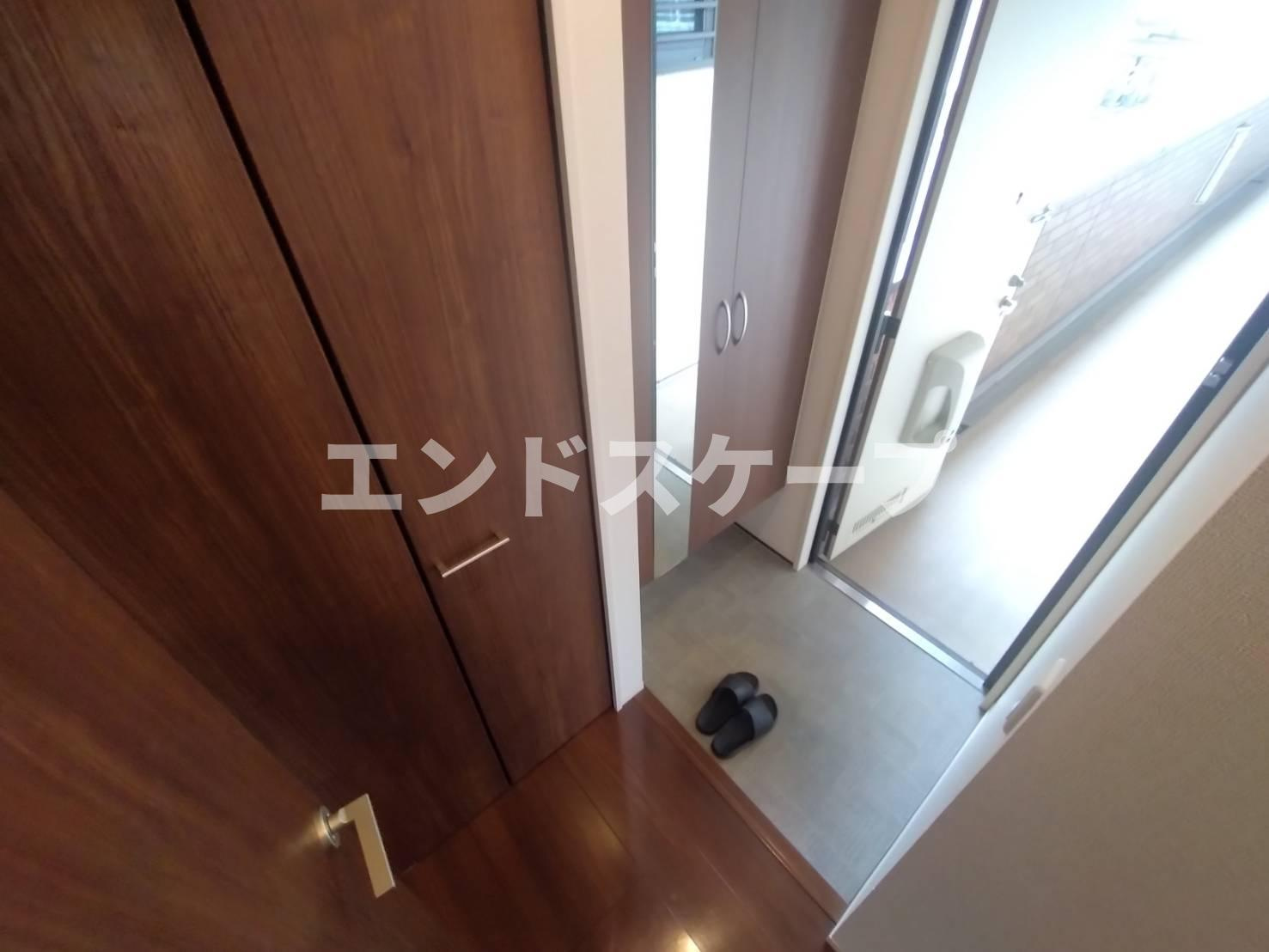 Ｈｅａｌｉｎ’ Ｇｒｏｖｅ　Ｎの玄関|高崎、前橋のお部屋探しはエンドスケープまで！お客様の理想お聞かせ下さい♪
内装の色味が画像と異なる場合がございます。