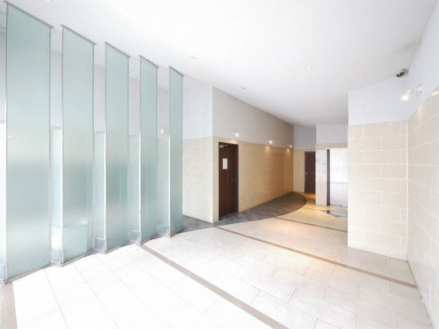 大阪市浪速区芦原１丁目の賃貸マンションのロビー