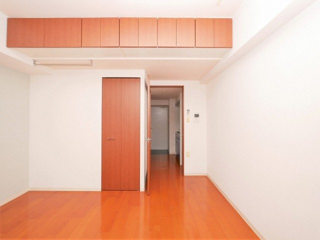 大阪市浪速区芦原１丁目の賃貸マンションの居間・リビング