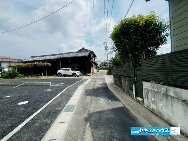 【本日ご案内可能】みよし市三好町　全2棟の前面道路含む現地写真|事前予約にて現地ご見学いただけます！お気軽にお問い合わせください♪
■株式会社　セキュアハウス■
住宅ローンに強く、知識、経験豊富なスタッフ在籍
お客様に寄り添い、ご成約後もサポート致します。　　　　