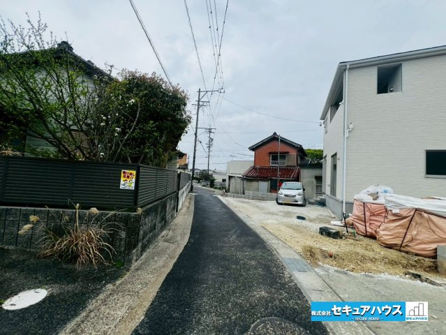 みよし市三好町　全2棟の外観|【2号棟外観パース】
■株式会社　セキュアハウス■
住宅ローンに強く、知識、経験豊富なスタッフ在籍
お客様に寄り添い、ご成約後もサポート致します。