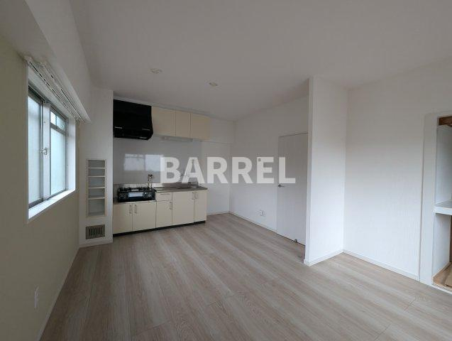 ヴィラ箕面の居間・リビング