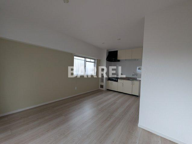 ヴィラ箕面の居間・リビング