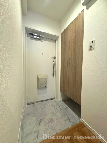 カーサ三鷹の玄関|【玄関】
高級感のある玄関で毎日返ってくるのが楽しみになりそうです。