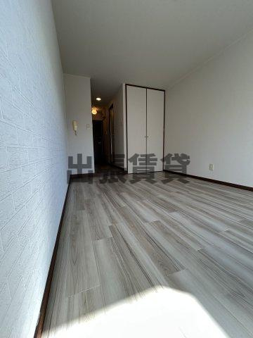 仲介手数料0円！！日昌ビルの居間・リビング