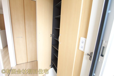 【玄関】 | プラムツリータウン