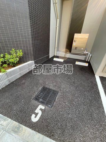 グランカーサ三ノ輪Ⅳの駐車場