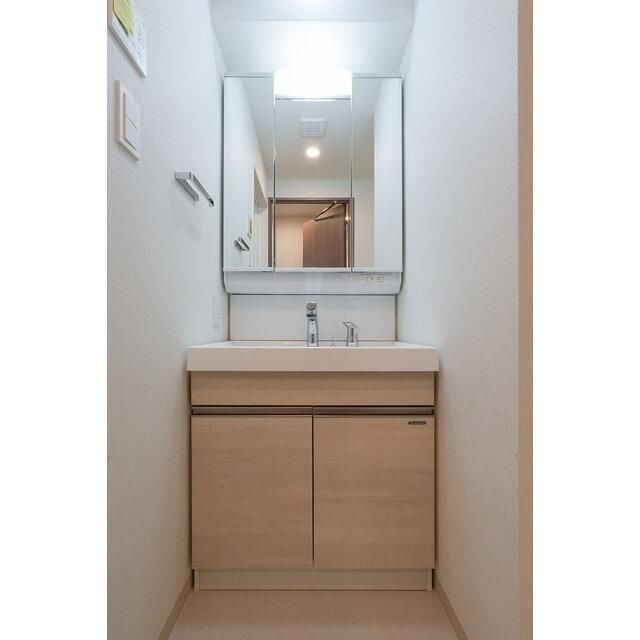 グランカーサ三ノ輪Ⅳの洗面所