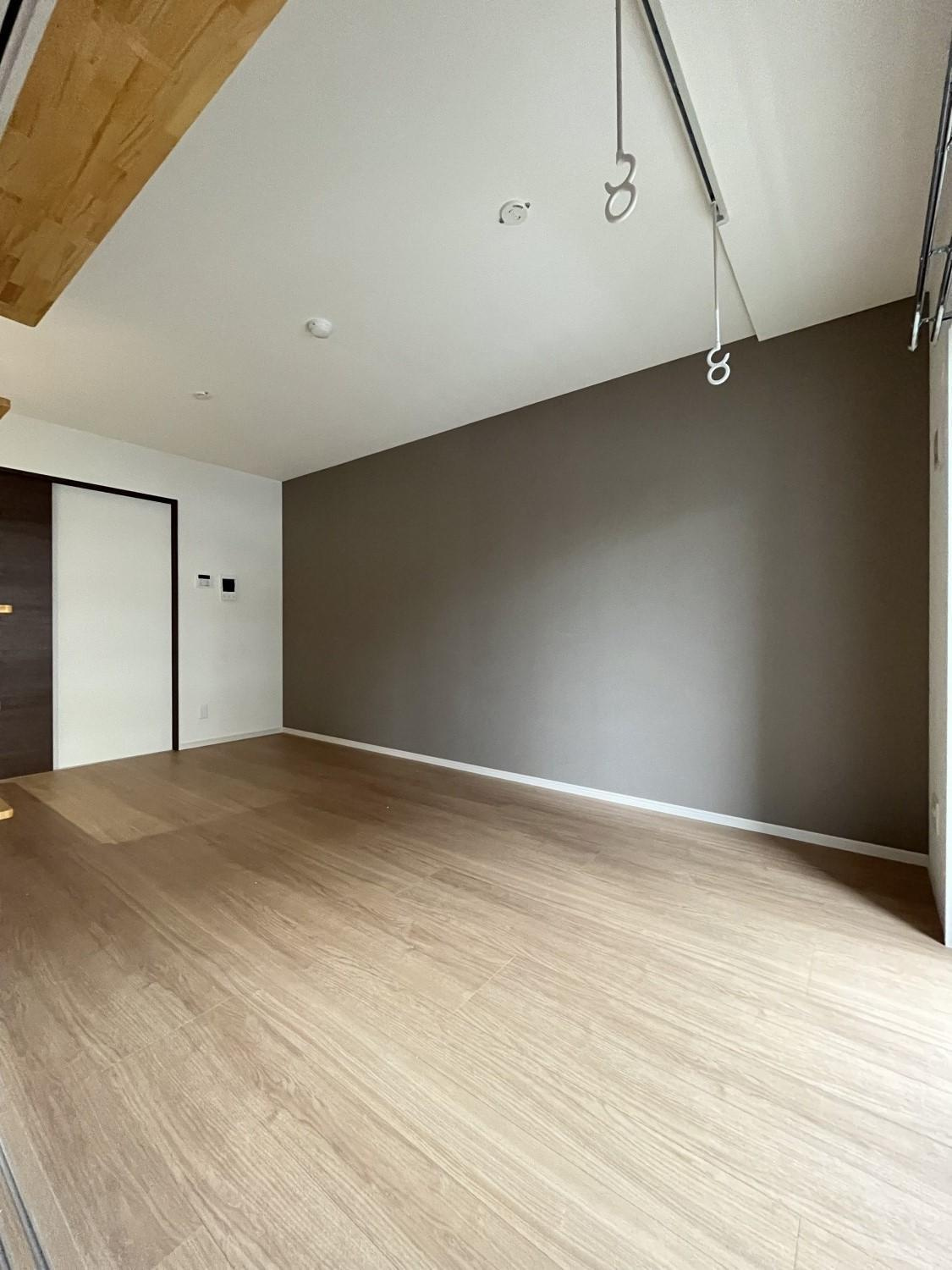 ボワットノワールの居間・リビング|ゆったりとした居間です