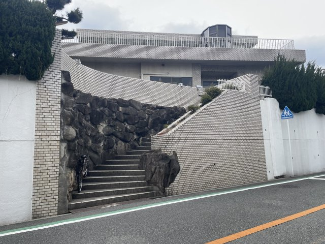 大阪市西淀川区の邸宅＋築浅店舗付きの外観