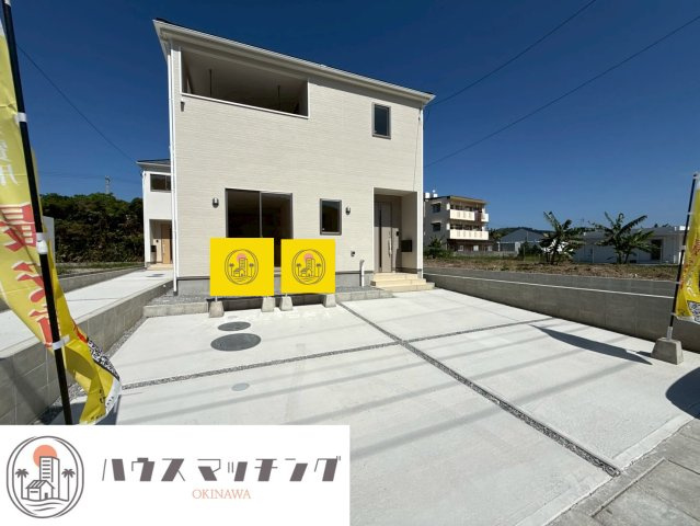 クレイドルガーデン南城市佐敷佐敷 第1・２号棟の外観|建物外観／並列３台駐車可能スペース付き！