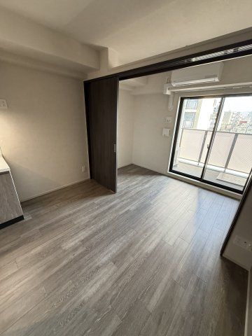 ブランシエスタ森ノ宮の居間・リビング