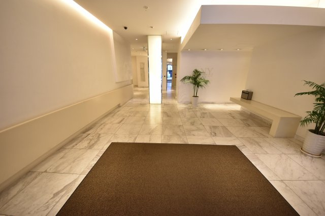 D'グラフォート大阪N.Y.タワー肥後橋のエントランス