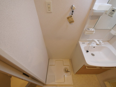 【設備】 | レクシア平野 | 洗濯機置き場です