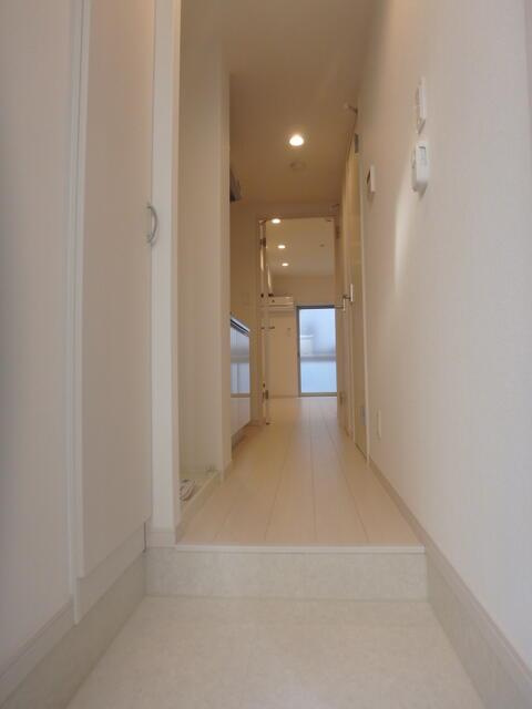 ＬｈｕａⅥ　大山の玄関|奥行きあるすっきり玄関