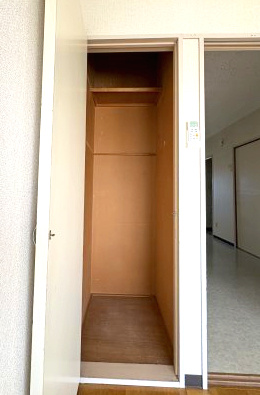 グレイス山王の収納|洋室4.5帖(バルコニー側)　収納