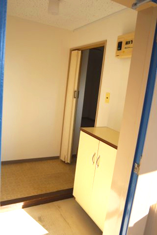 グレイス山王の玄関