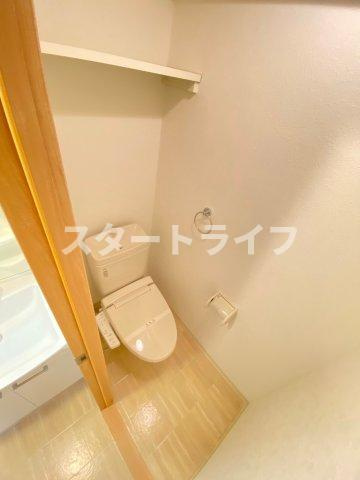 大阪市東淀川区東中島１丁目の賃貸マンションのトイレ