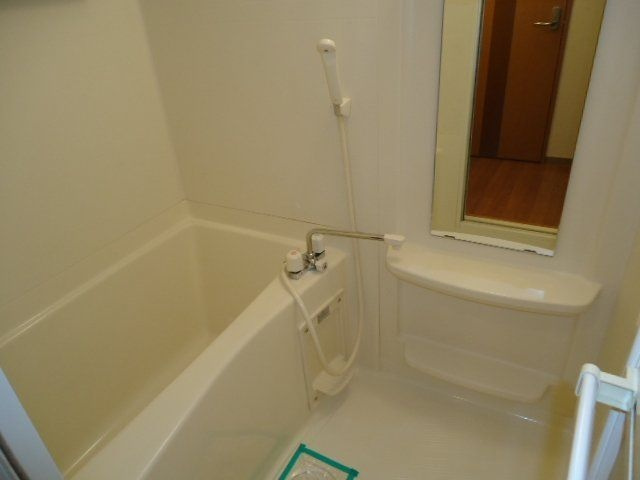 シャトー・中之庄の浴室